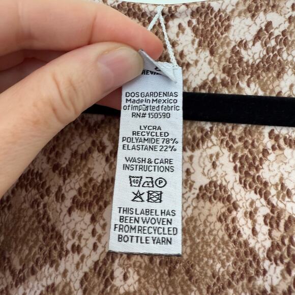 Dos Gardenias Jones One Piece Swimsuit Medusa Print Size 4 - Picture 7 of 10